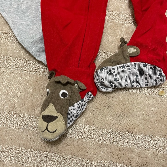 2T/24M Christmas winter pajamas bundle lot of 3 pieces - Picture 2 of 6